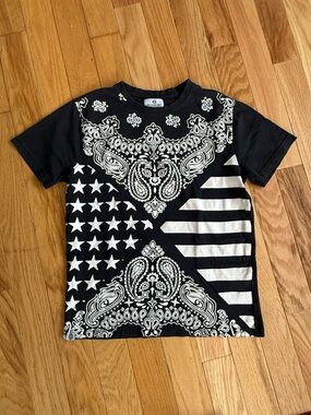 Akademiks Black Bandana & Stars Graphic Tee